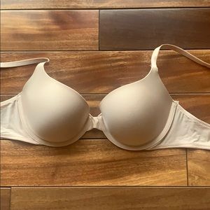 Victoria’s Secret bra